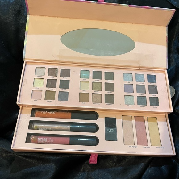 Ulta Cosmetics “FABULOUS FACE” 33 Piece COMPLETE FACE SET: Blush, Eyeshadow, Lip - Picture 9 of 12